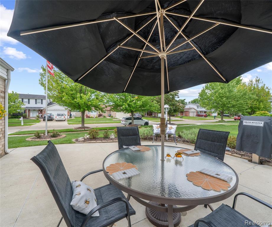 42736 BOULDEN Court, Canton, MI 48187 — Photo 17