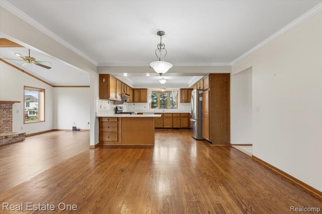 720 Essex Drive, Rochester Hills, MI 48307 — Photo 10