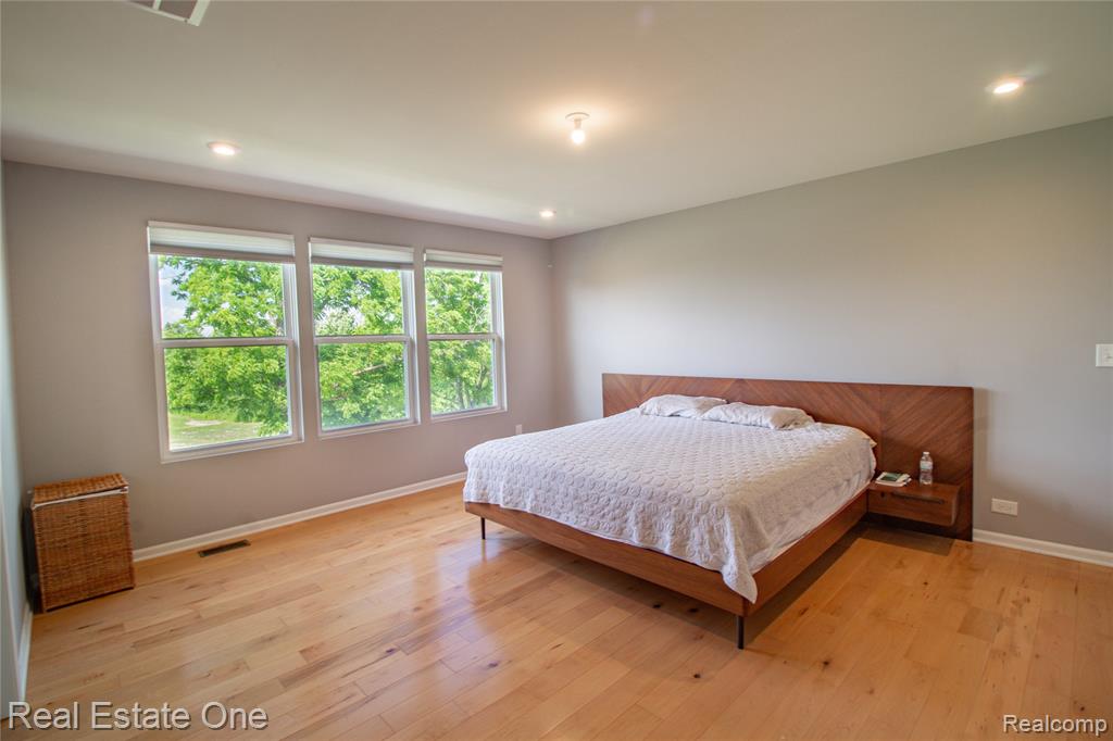 45204 Preserve Court, Novi, MI — Photo 23
