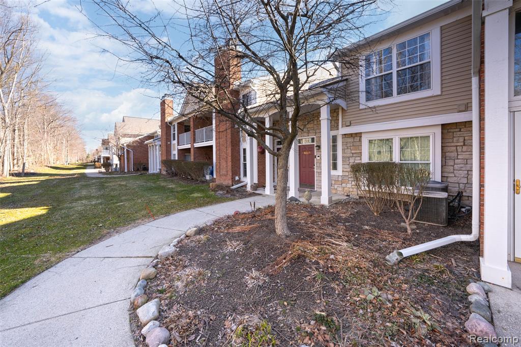 56075 Chesapeake Circle, 242, Utica, MI 48316 — Photo 29