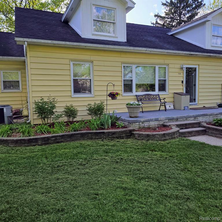 768 Pleasant Ridge, Lake Orion, MI 48362 — Photo 10