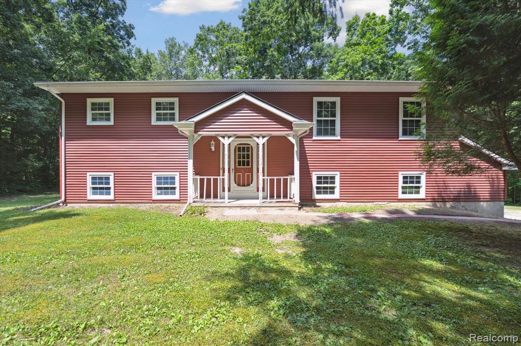5849 Whispering Oaks Drive, Howell, MI 48855 — Photo 5