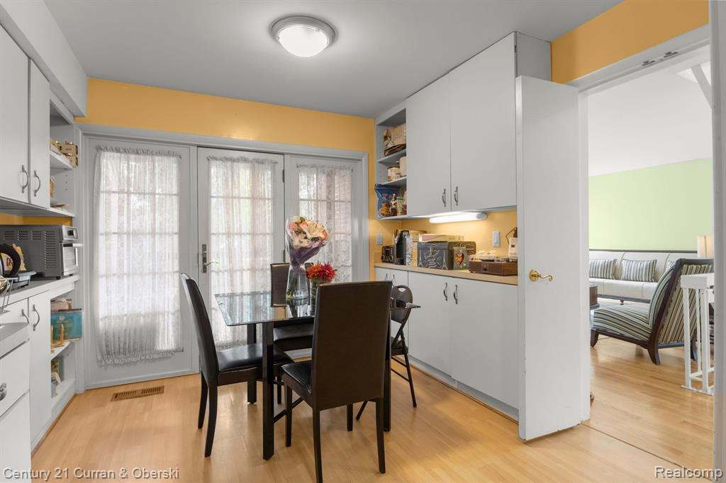 18 Blair Lane, Unit 26, Dearborn, MI 48120 — Photo 11