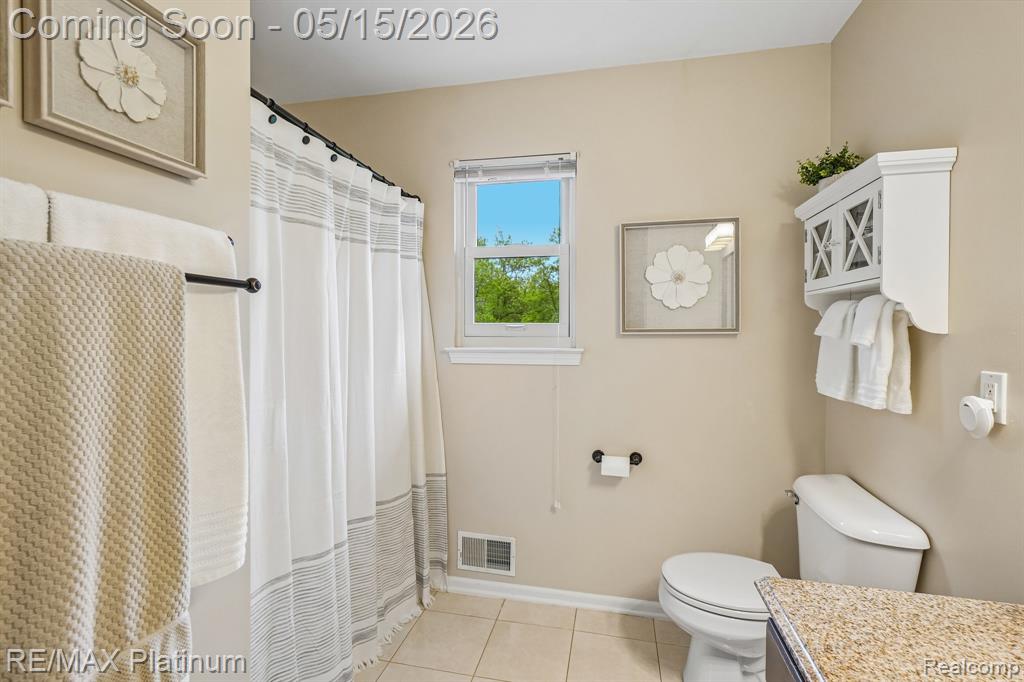 2584 Birchwood Drive, Howell, MI 48855 — Photo 21