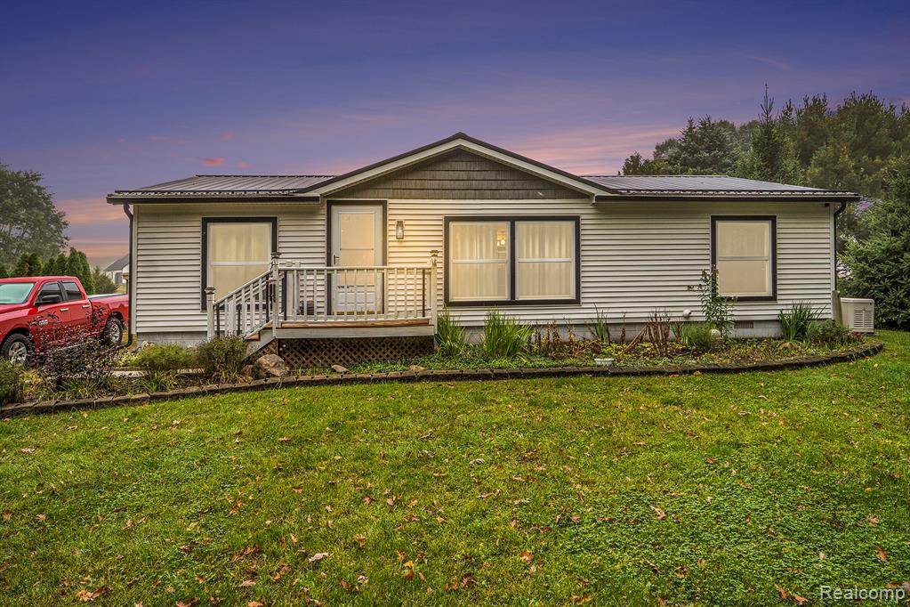 9445 E Lehring Road, Durand, MI 48429 — Photo 2