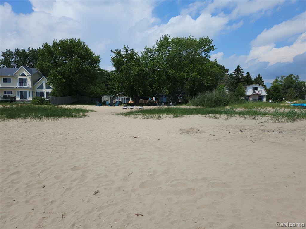 7562 N Us Highway 23 Highway N, Oscoda, MI 48750 — Photo 46
