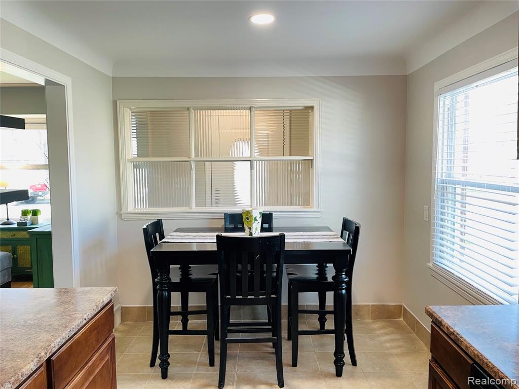 1040 E Maxlow Avenue, Hazel Park, MI 48030 — Photo 9