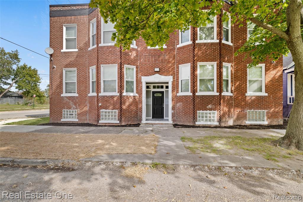 2282 Belvidere Street, Detroit, MI 48214 — Photo 3