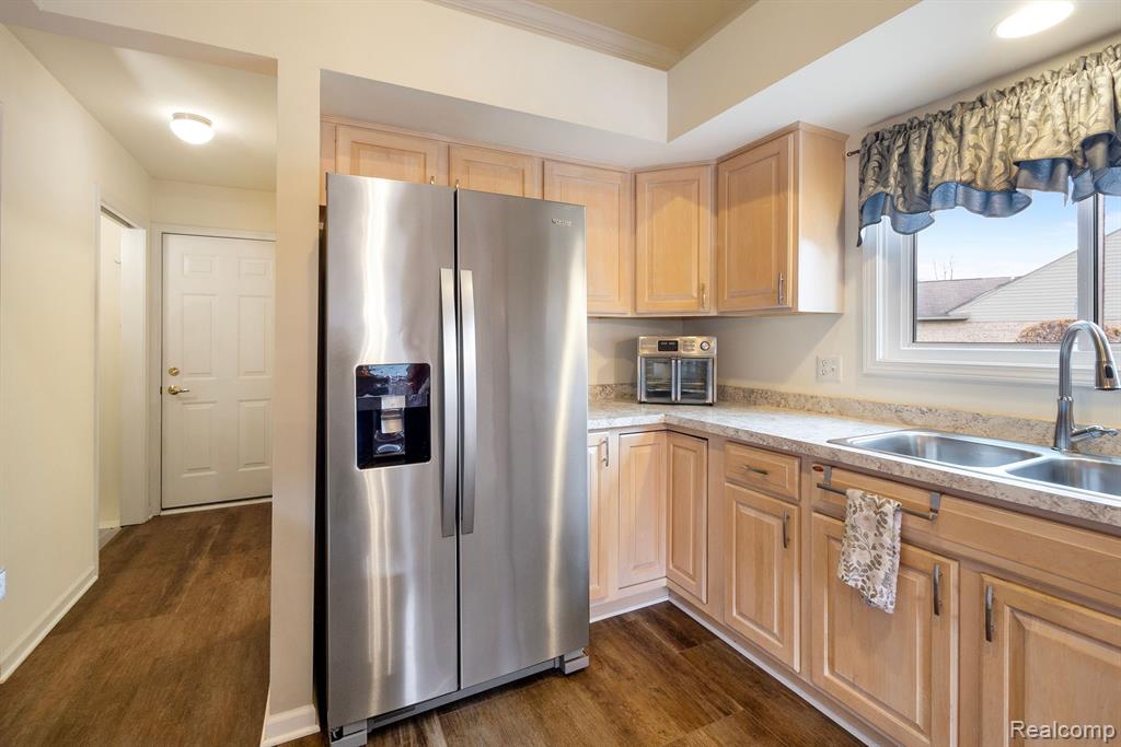 4444 Wisteria Court, Warren, MI 48092 — Photo 11