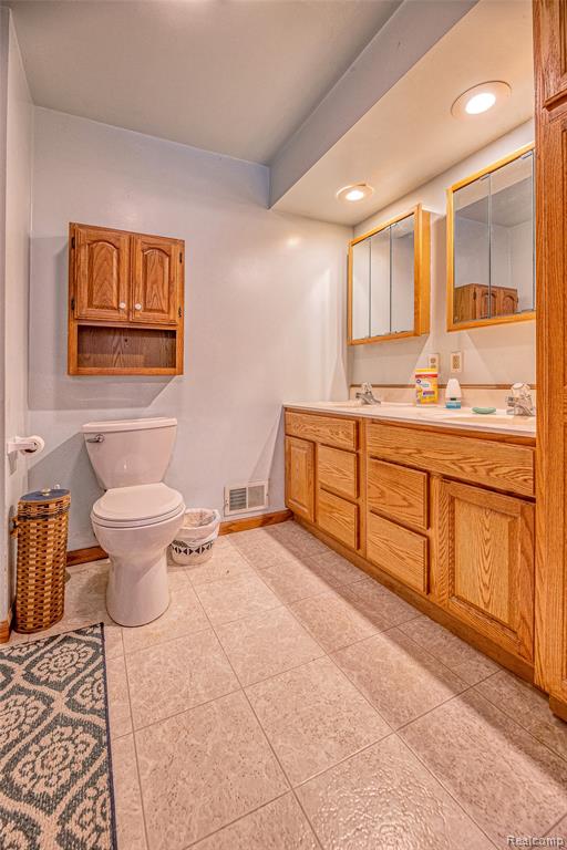 6855 Lyons Road, Imlay City, MI 48444 — Photo 26