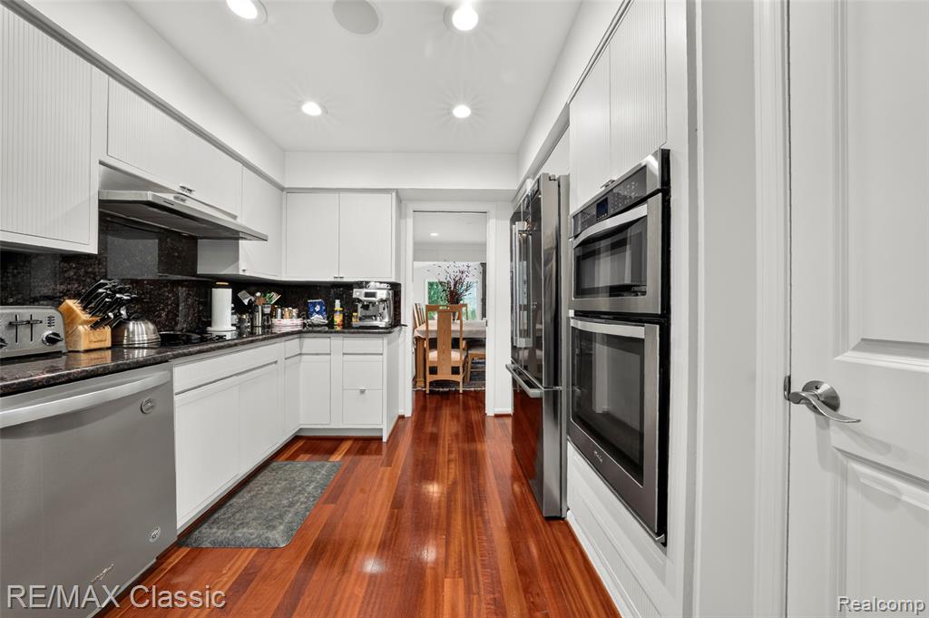 727 Arbor Court, Bloomfield Hills, MI 48304 — Photo 19