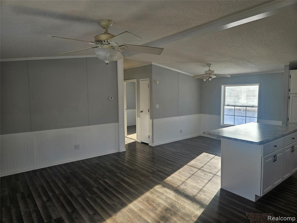 6274 Cree Ct, Flint, MI 48506 — Photo 3