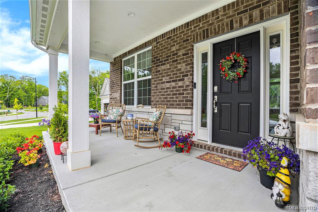 209 Glendale Court, Saline, MI 48176 — Photo 3