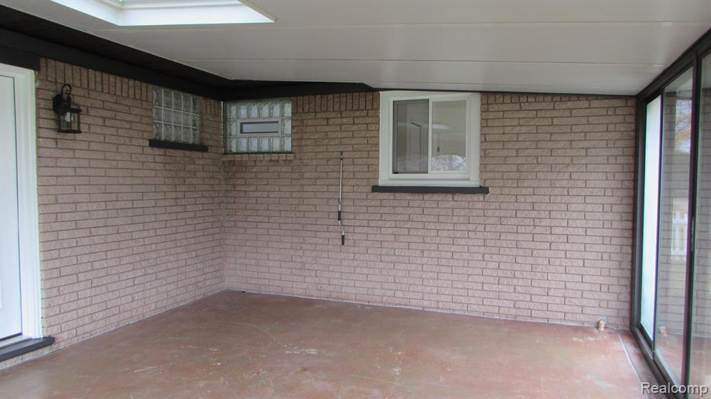 17486 POPLAR Street, Riverview, MI 48193 — Photo 25