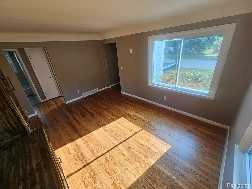4414 Brunswick Avenue, Flint, MI 48507 — Photo 12