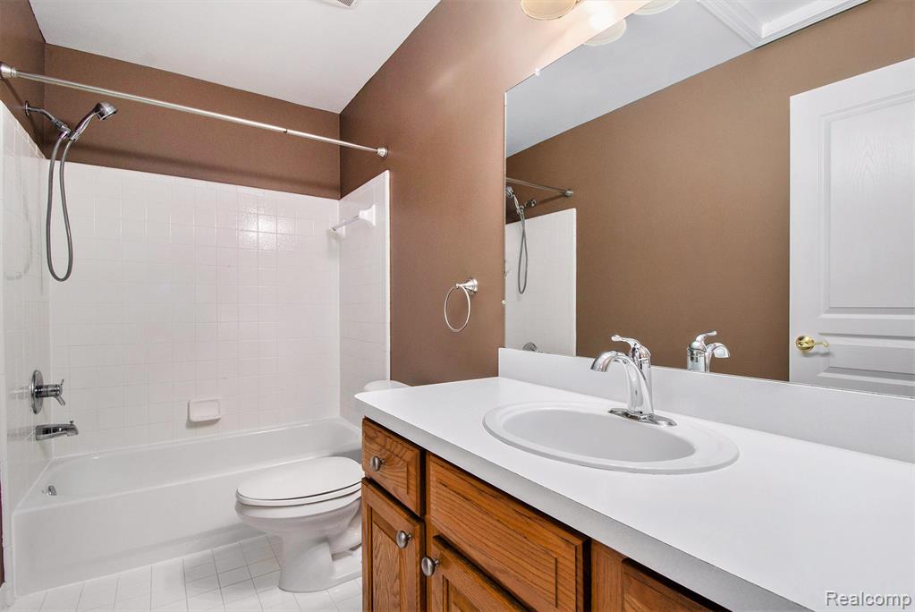 44293 La Domain Drive, Sterling Heights, MI 48314 — Photo 15