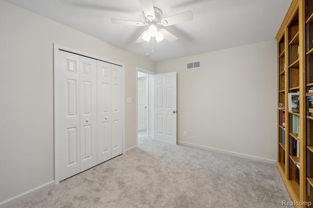 5849 Whispering Oaks Drive, Howell, MI 48855 — Photo 23