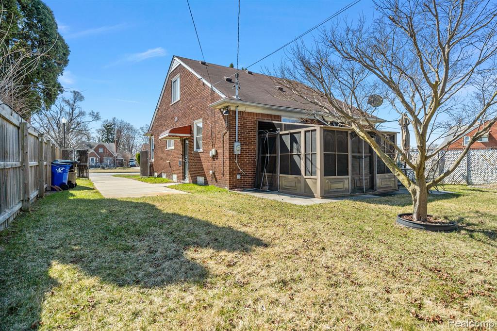4279 E OUTER Drive, Detroit, MI 48234 — Photo 8