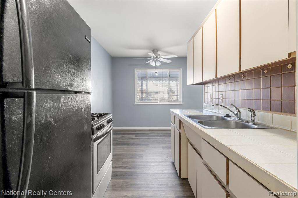 457 Stewart Avenue, Lincoln Park, MI 48146 — Photo 15