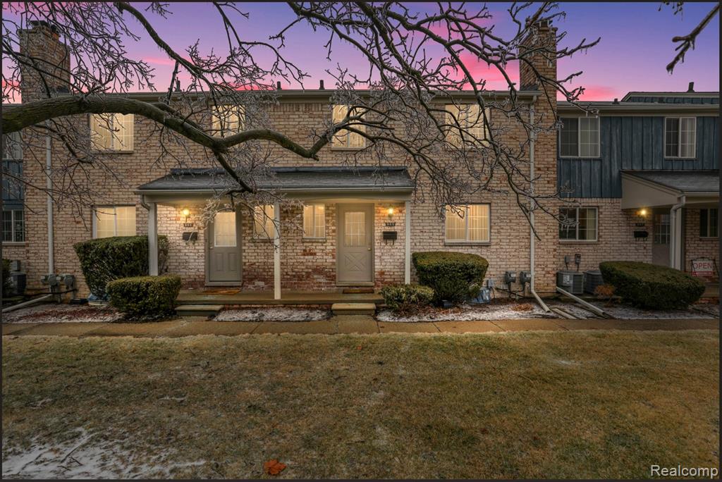 930 broadacre, Clawson, MI — front exterior