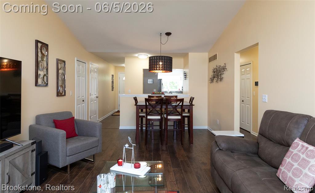 30008 GREGORY, Grand Blanc, MI 48439 — Photo 15