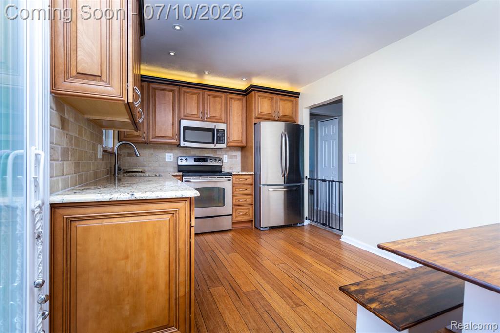 9807 Fairbanks Street, Belleville, MI 48111 — Photo 10