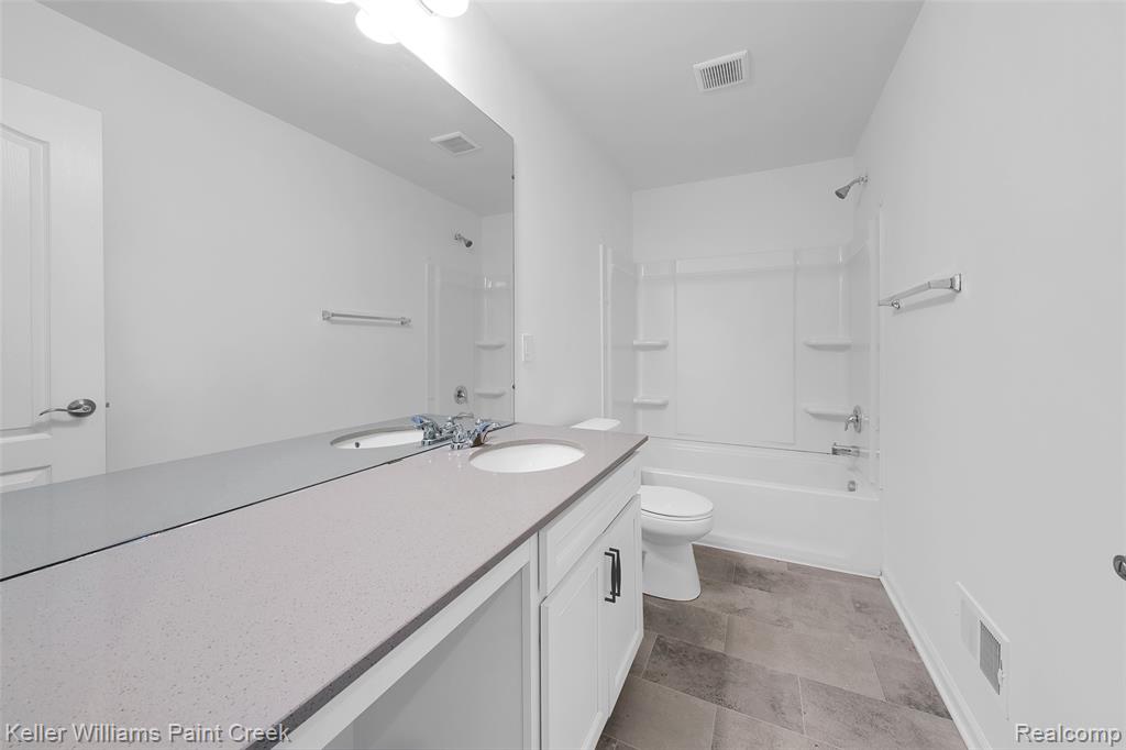 5225 Marie Lane, Sterling Heights, MI 48310 — Photo 9