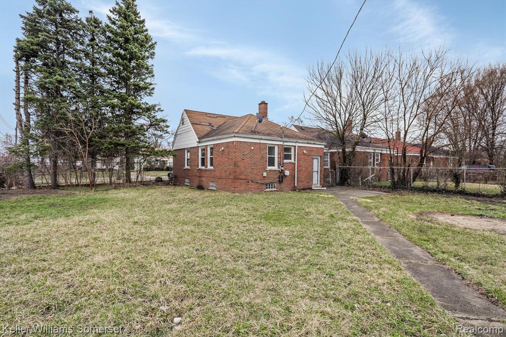 8681 ARTESIAN Street, Detroit, MI 48228 — Photo 17