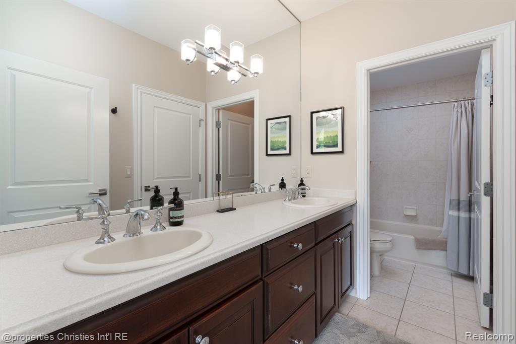 21127 MAYBURY PARK Drive, Northville, MI 48167 — Photo 43