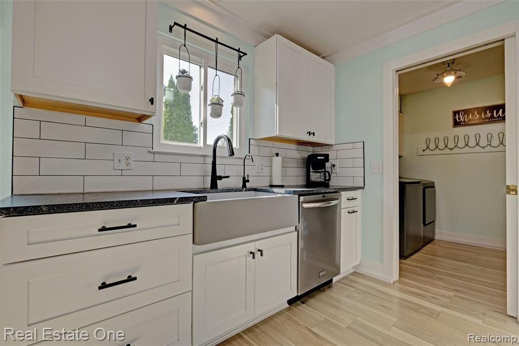 5327 Edgar Road, Clarkston, MI — Photo 14