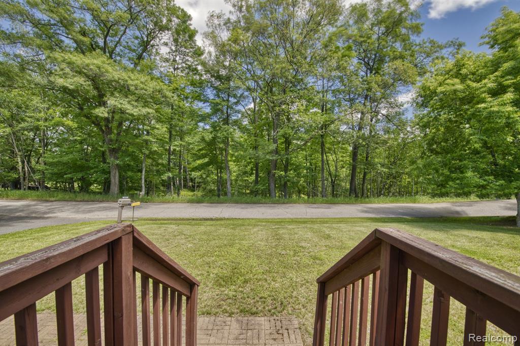 917 E HOADLEY Street, MI 49802 — Photo 5