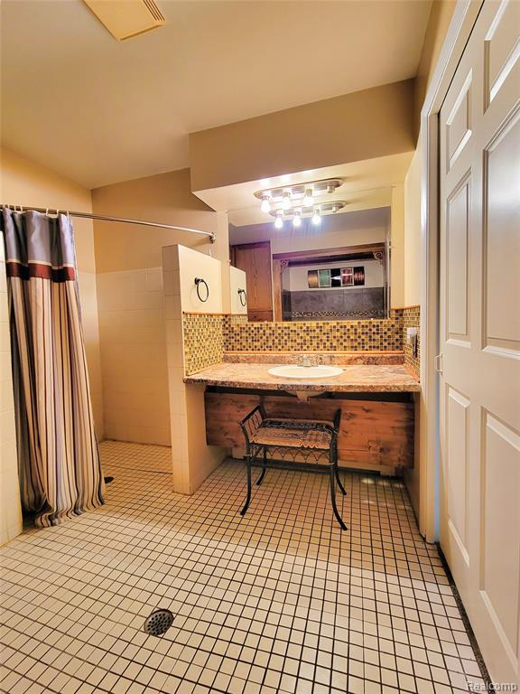 801 Holly Bush Drive, Holly, MI 48442 — Photo 25