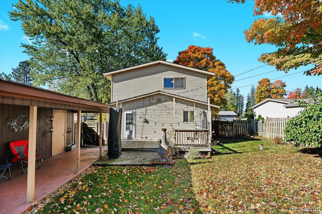 4485 Pommore, Milford, MI 48380 — Photo 32