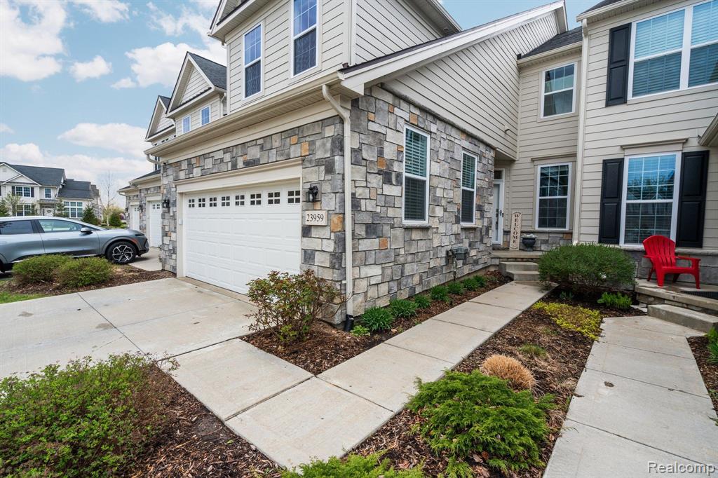 23959 SEMINOLE, Novi, MI — Photo 5