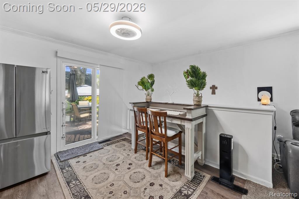 588 Illinois Street, Howell, MI 48843 — Photo 5
