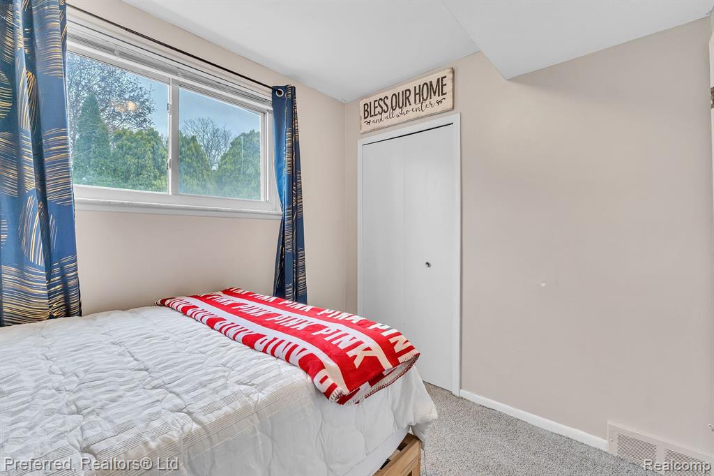 8722 WOODSHIRE Drive, White Lake, MI — Photo 35