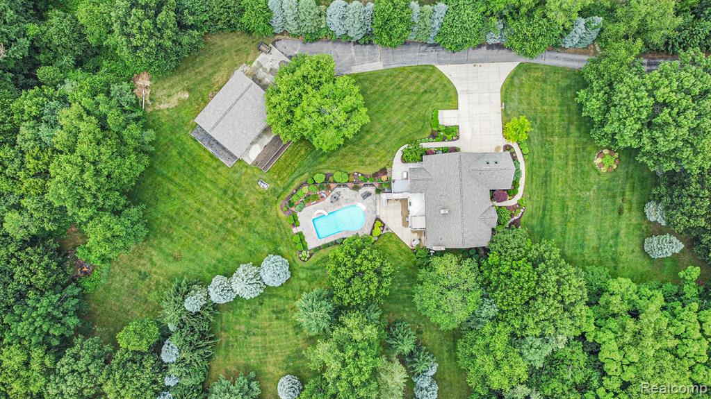 4301 Rolling Acres Drive, Hartland, MI 48353 — Photo 72
