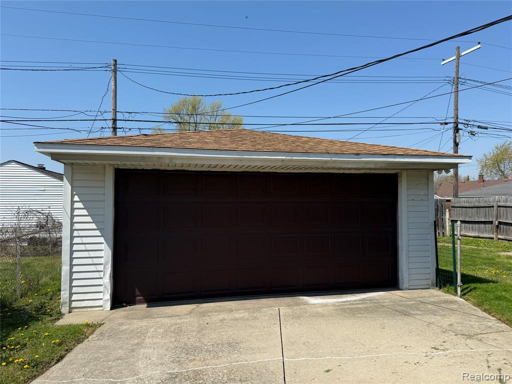 18530 Matthews Street, Riverview, MI 48193 — Photo 15