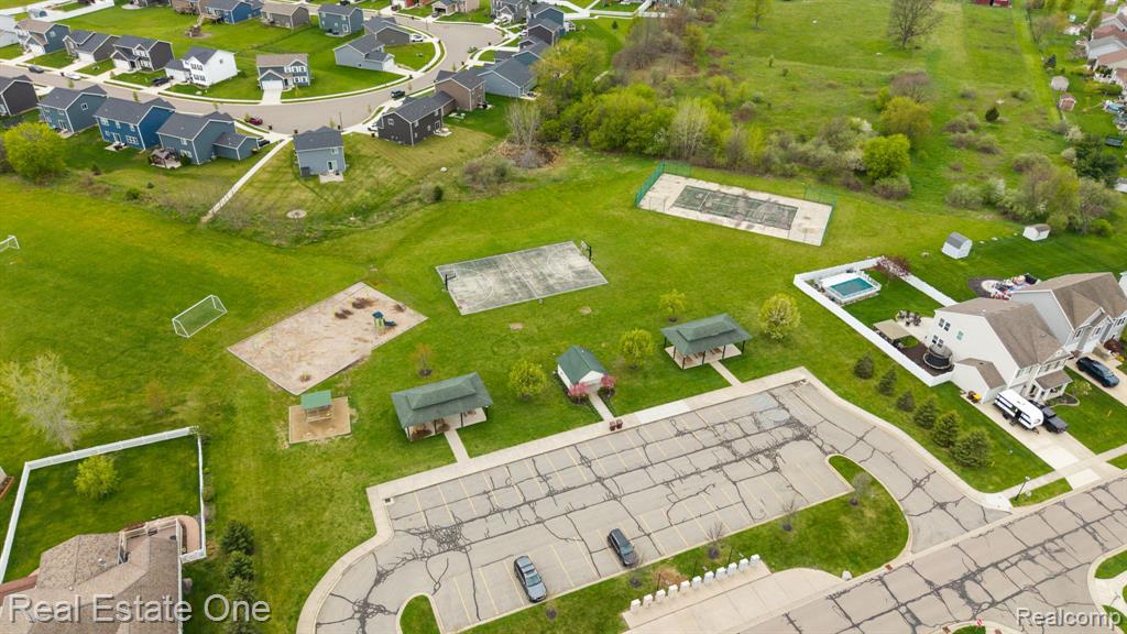 3513 Amber Oaks Drive, Howell, MI 48855 — Photo 44