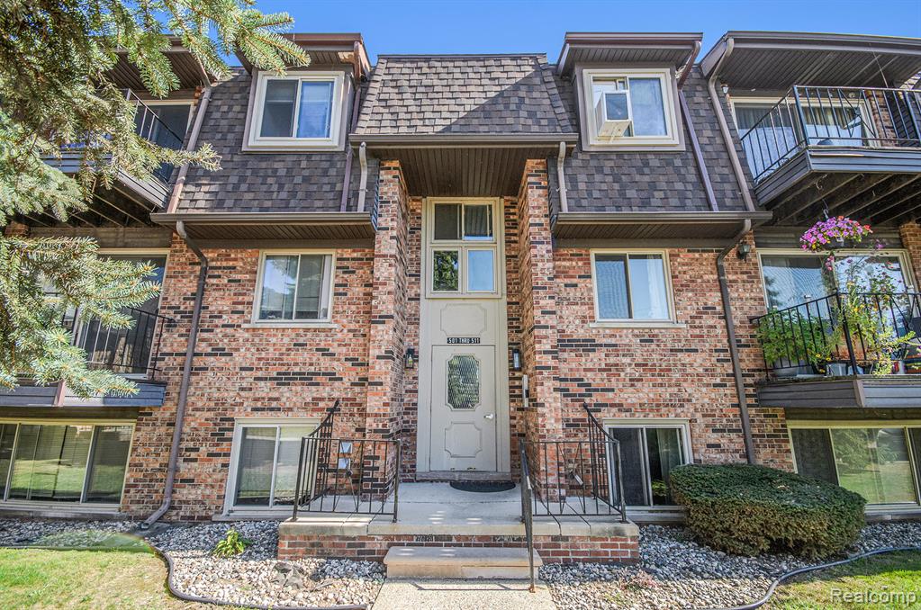 510 Riviera Drive, 157, Saint Clair Shores, MI 48080 — front exterior