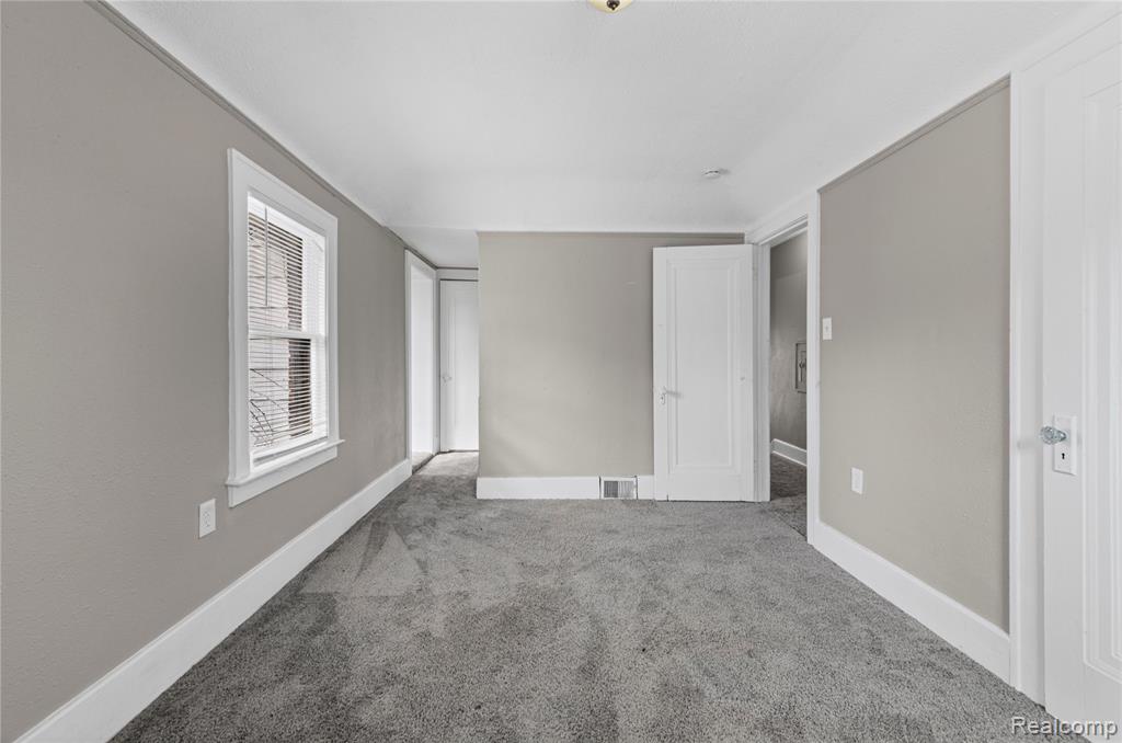 13100 Wilshire Drive, Detroit, MI 48213 — Photo 16