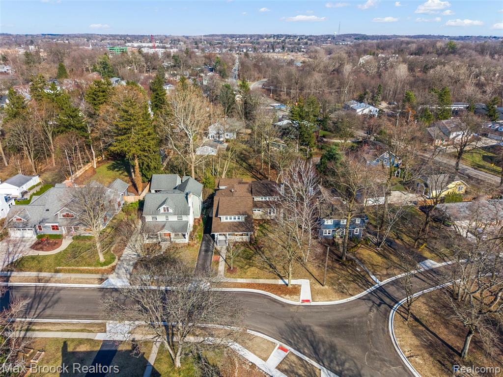 435 Eaton Drive, Northville, MI 48167 — Photo 31