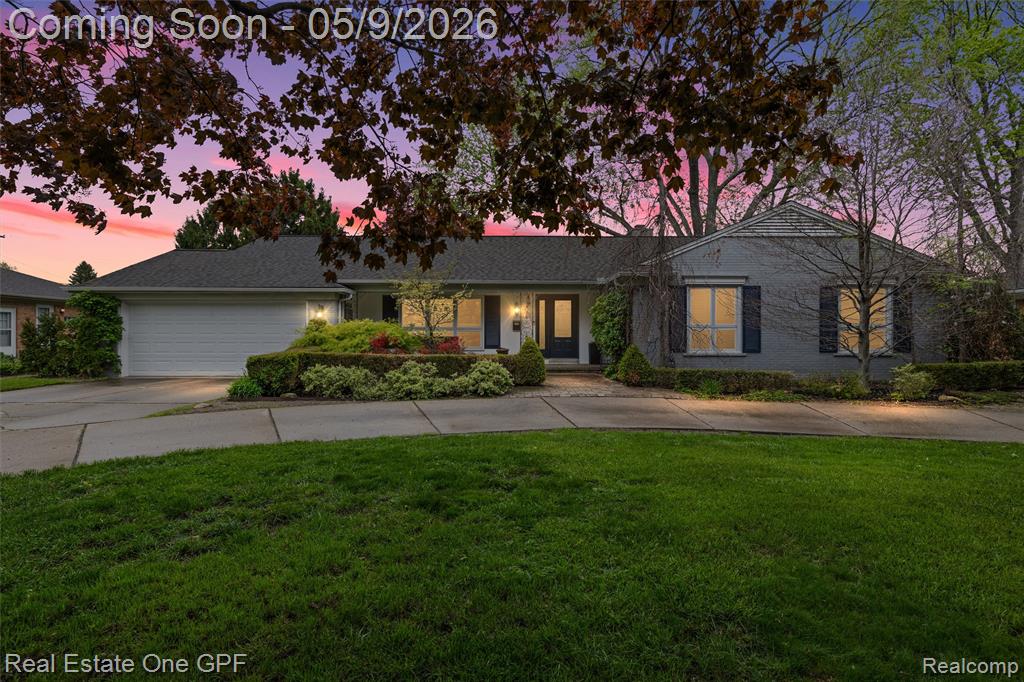 65 Willison Road, Grosse Pointe Shores, MI 48236