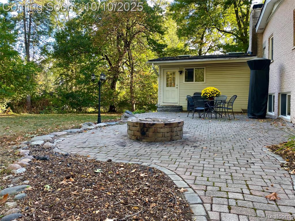 6460 Elmoor Drive, Troy, MI 48098 — Photo 36