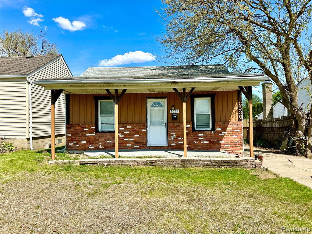 6530 N Gulley Road, Dearborn Heights, MI 48127 — front exterior