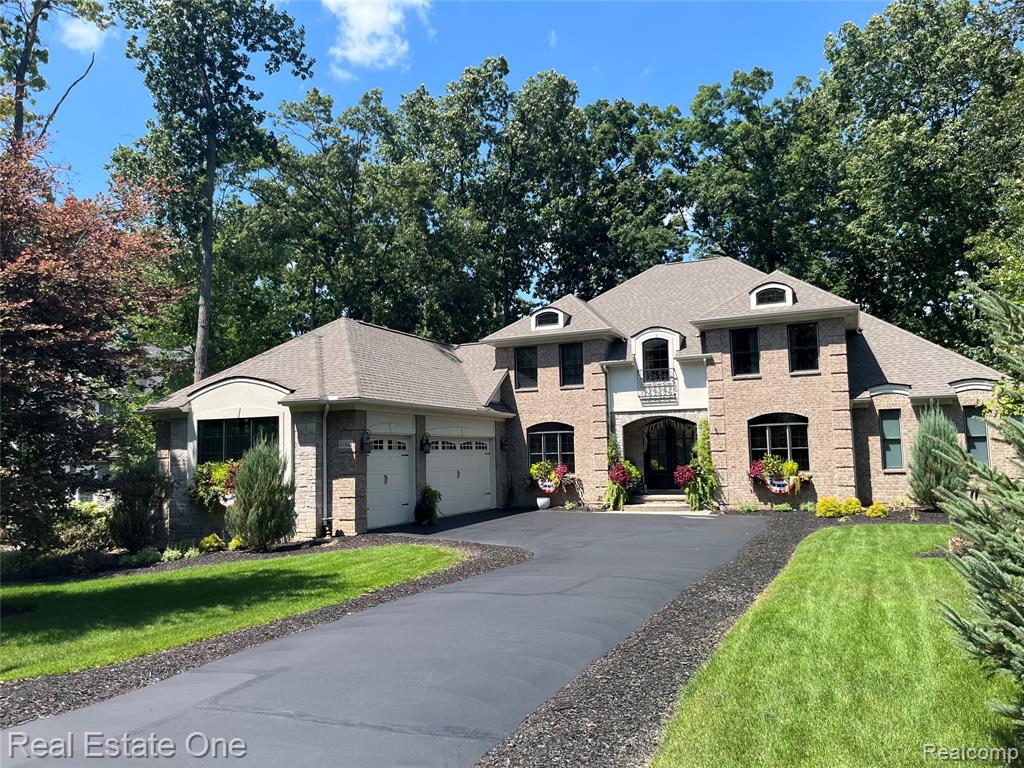 6060 Pinemont Drive, Brighton, MI 48116 — Photo 2