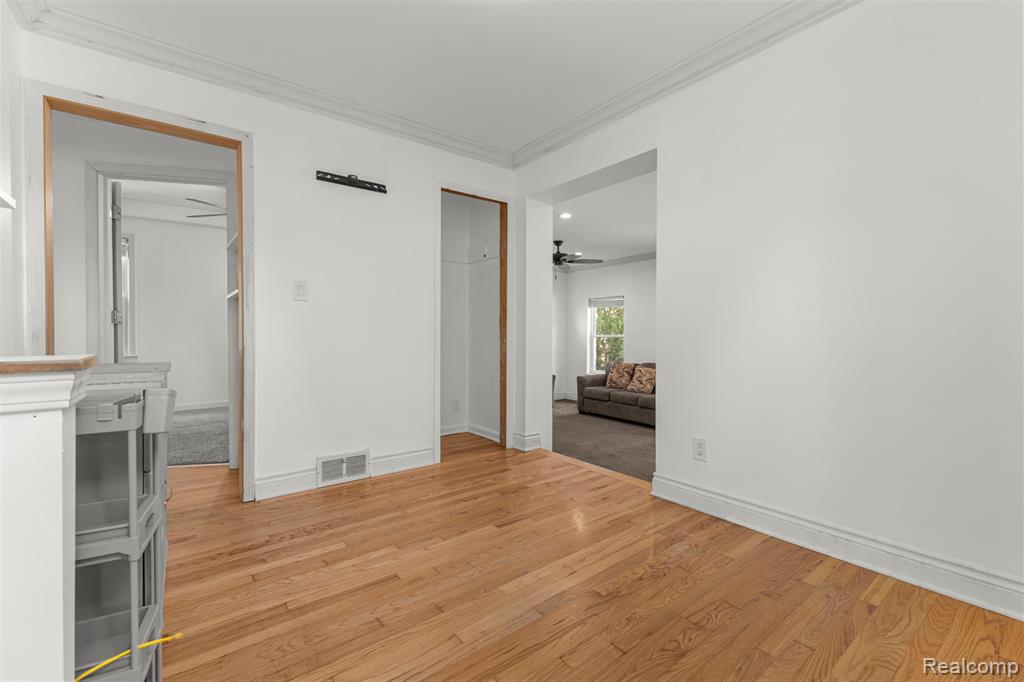 450 N Denwood Street, Dearborn, MI 48128 — Photo 15