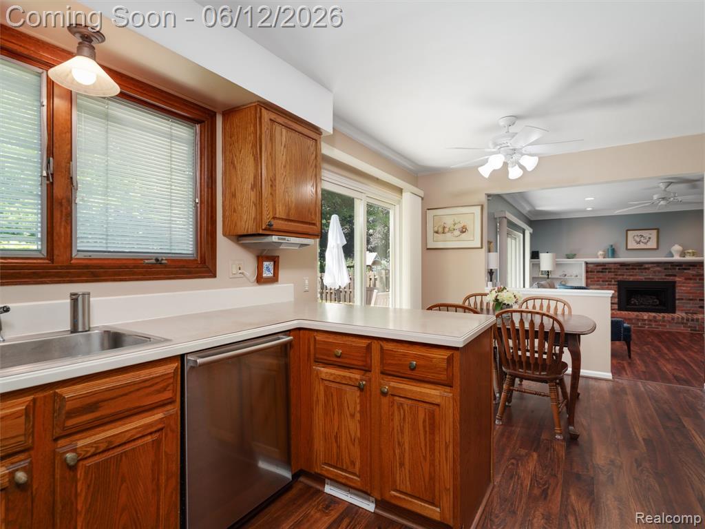 5057 Prentis Drive, Troy, MI 48085 — Photo 6