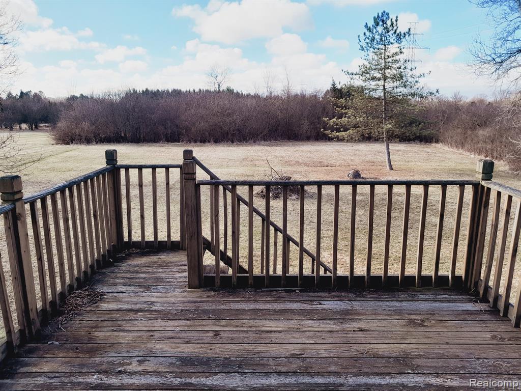 4098 E CARPENTER Road, Flint, MI 48506 — Photo 28