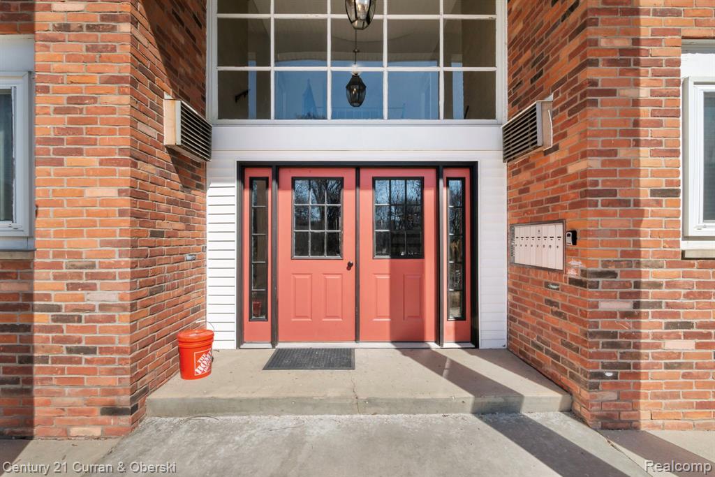 525 Fairbrook Street, 108, Northville, MI 48167 — Photo 2